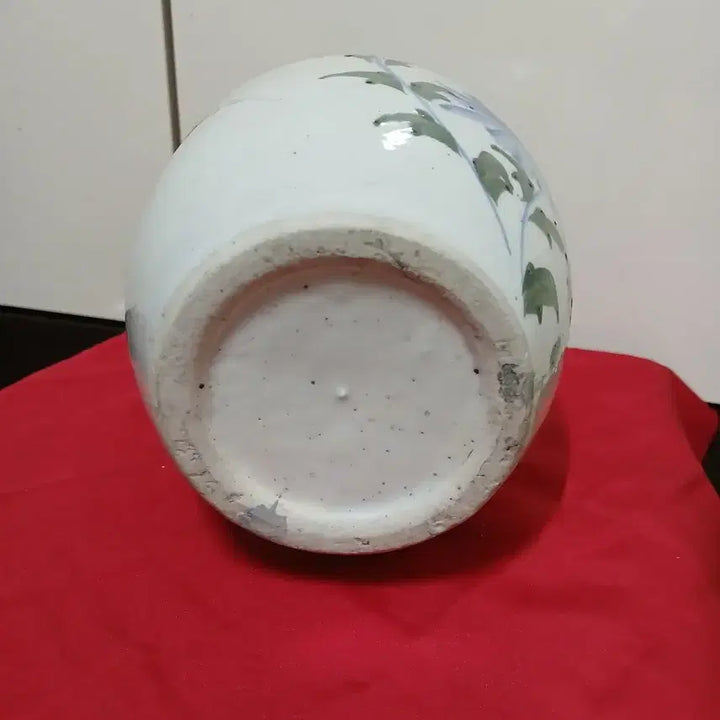 [BUNJANG] Blue and White Porcelain Jar with Chrysanthemum Decoration / 해주 도자기