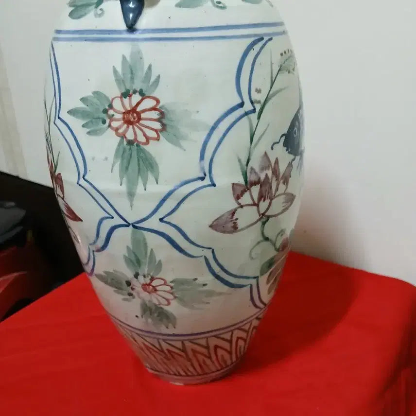 [BUNJANG] Celadon Porcelain Vase with Fish and Chrysanthemum Motif / 청화 백자