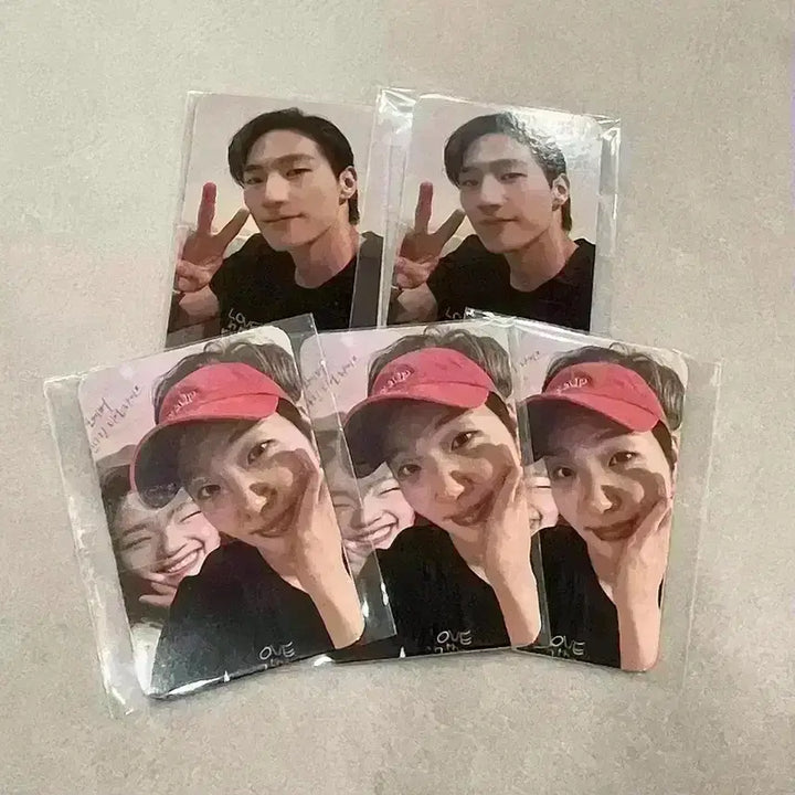[BUNJANG] The Great Seoul Movie Photocard Bundle Set (Kim Go Eun &amp; Noh Sang Hyun) / 대도시의 사랑법 싸인 포토카드 김고은노상현대도시의사랑법오리지널티켓아트카드