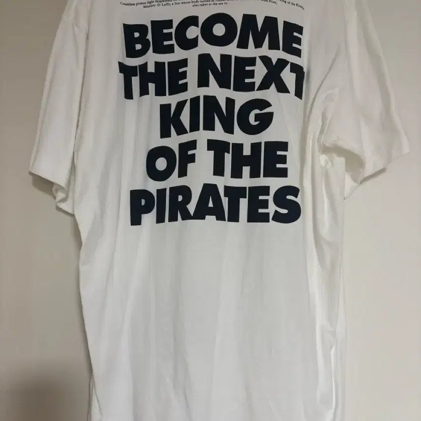 [BUNJANG] Uniqlo One Piece Ace T-Shirt (Size M) / 원피스 유니클로 콜라보 에이스 티셔츠 m사이즈