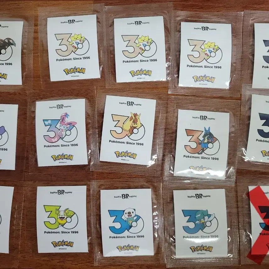 [BUNJANG] Baskin Robbins Pokemon 30th Anniversary Sticker Set / 배스킨라빈스 포켓몬 30주년 스티커 팝니다