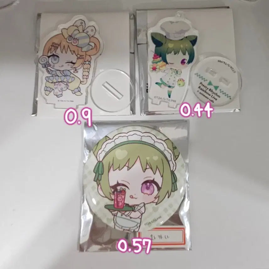 [BUNJANG] Pretty Rhythm Rainbow Live Goods Wakana, Araru, Uri Acrylic Stand &amp; Badges Bundle / 프리즘스톤 프리티리듬 레인보우라이브 굿즈 안 와카나 김아람 채우리 eeo