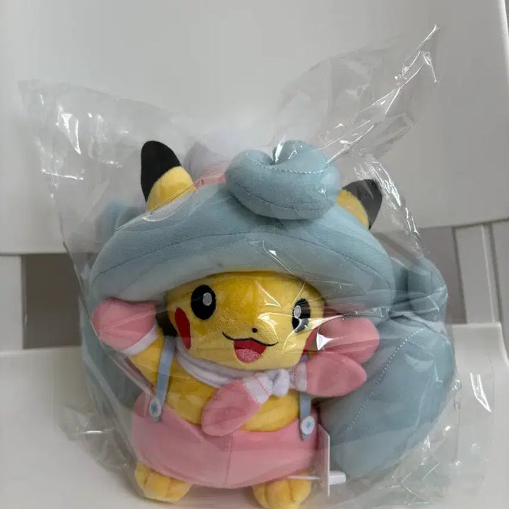 [BUNJANG] Pokemon Pikachu "Mimikyu Costume" Plush / 포켓몬 브리무음옷을입은 피카츄 인형