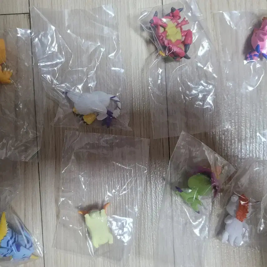 [BUNJANG] Digimon Oyasumi Time Gacha Figures Set of 8 / 디지몬 잠자는대열 오야스미타이 가챠 피규어 8종