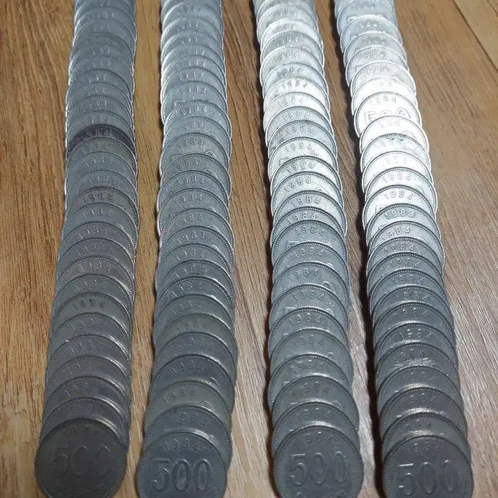 [BUNJANG] 1983, 1984 500 Won Korean Coins (70 Coins Total) / 1983년,1984년500원 동전 (각각35개 합70개)