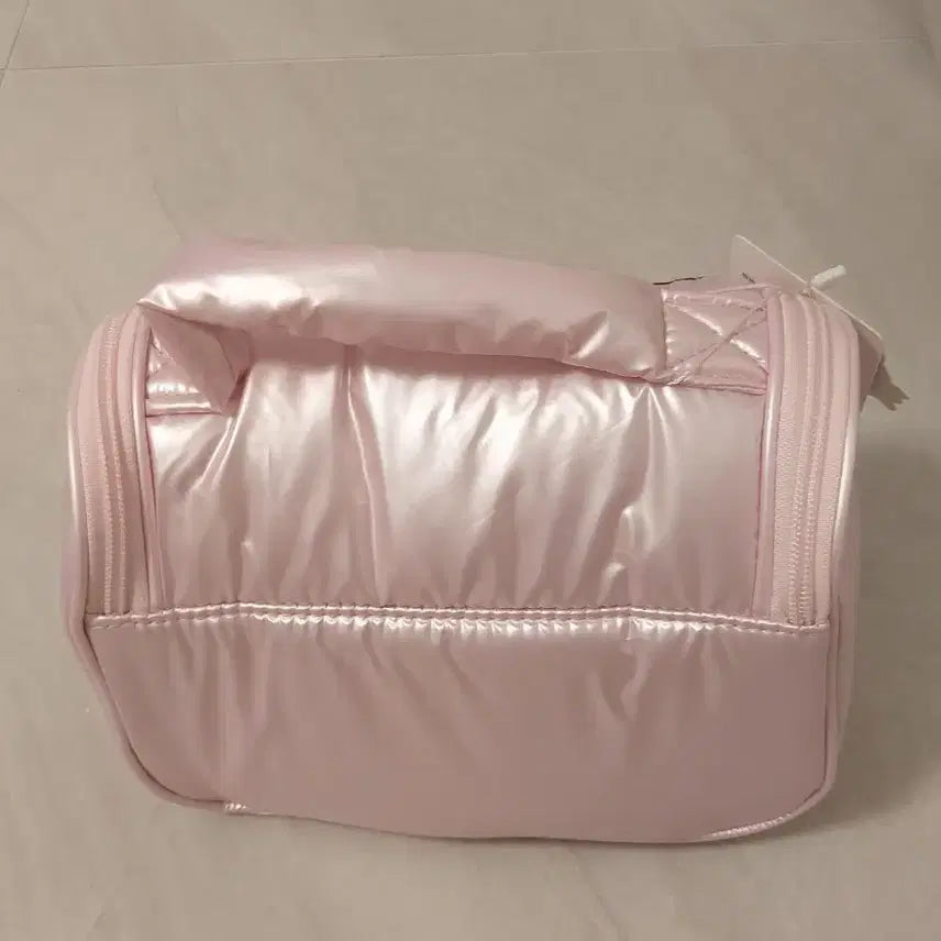 [BUNJANG] Hello Kitty Silver Pink Pouch / 키티 실버 핑크 파우치