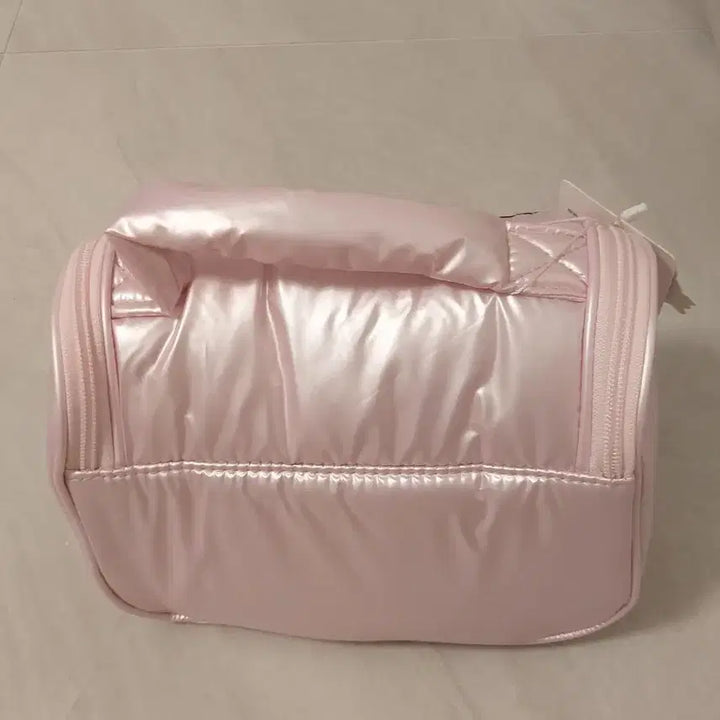 [BUNJANG] Hello Kitty Silver Pink Pouch / 키티 실버 핑크 파우치