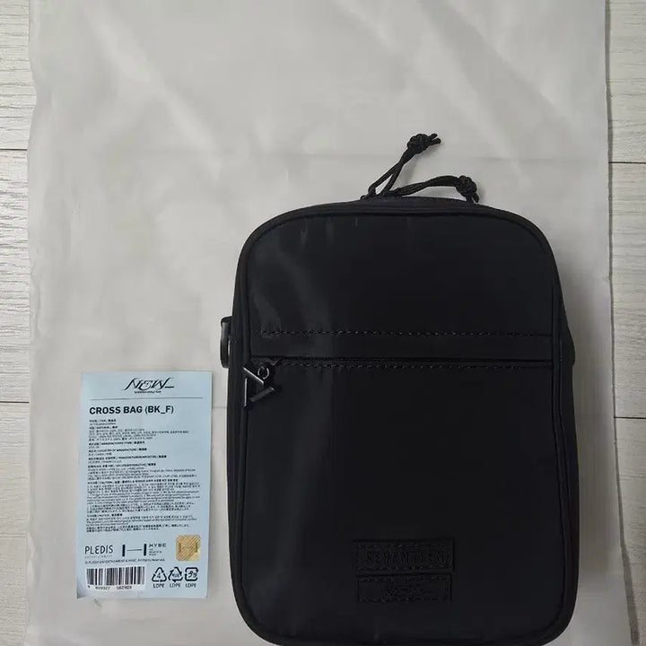 [BUNJANG] SEVENTEEN Crossbody Bag / 세븐틴) 크로스백