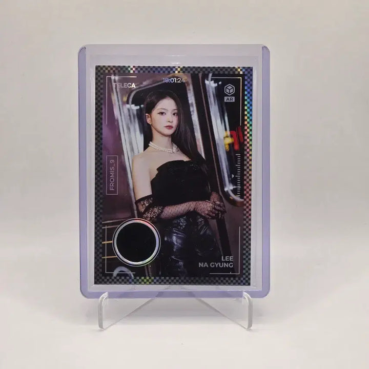 [BUNJANG] fromis_9 Lee Nagyung Worn Hoodie Relic Card / 테레카 프로미스나인 이나경 실착 후디 렐릭 카드
