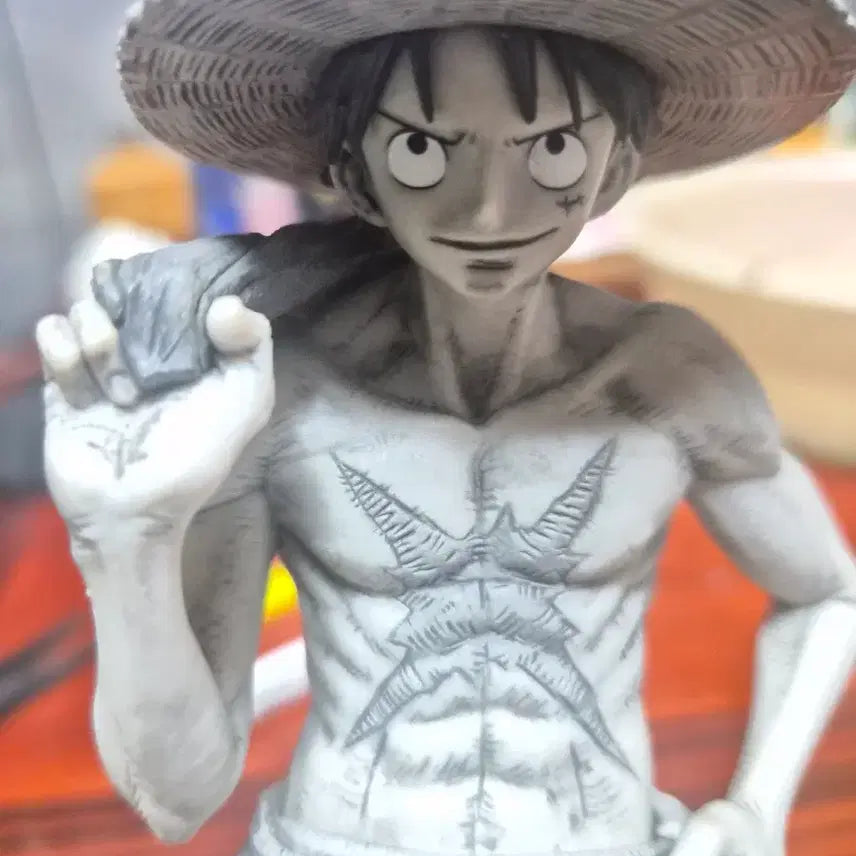 [BUNJANG] One Piece Magazine Luffy Monochrome Figure / 원피스 매거진 루피 흑백 피규어