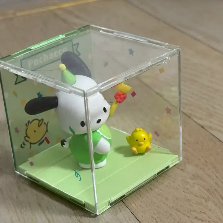 [BUNJANG] Sanrio Pochacco Celebration Party Figure / 정품 산리오 포챠코 축하파티 피규어