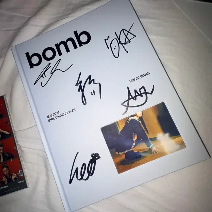 [BUNJANG] ILLIT 3rd Album Signed Album / 아일릿 싸인앨범 3집