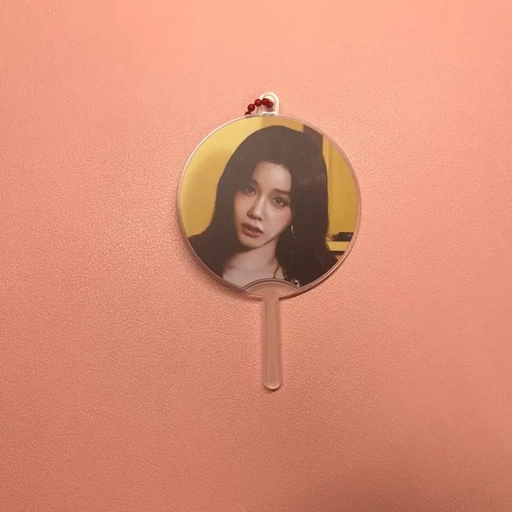 [BUNJANG] BABYMONSTER Concert Popup Mini Uchiwa Keychain Parfume / 베이비몬스터 콘서트 팝업 미니 부채 우치와 키링 파리타