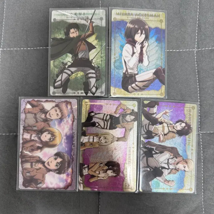 [BUNJANG] Attack on Titan Levi Eren Erwin Photocard Bundle Set / 진격의 거인 진격거 리바이 에렌 엘빈 포카 포토카드 일괄 (사진2장)