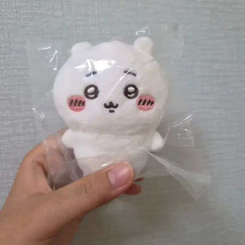 [BUNJANG] Chiikawa Seated Plush Doll (Series 1) / 치이카와 앉은누이 오스와리 가챠 1탄 치이카와