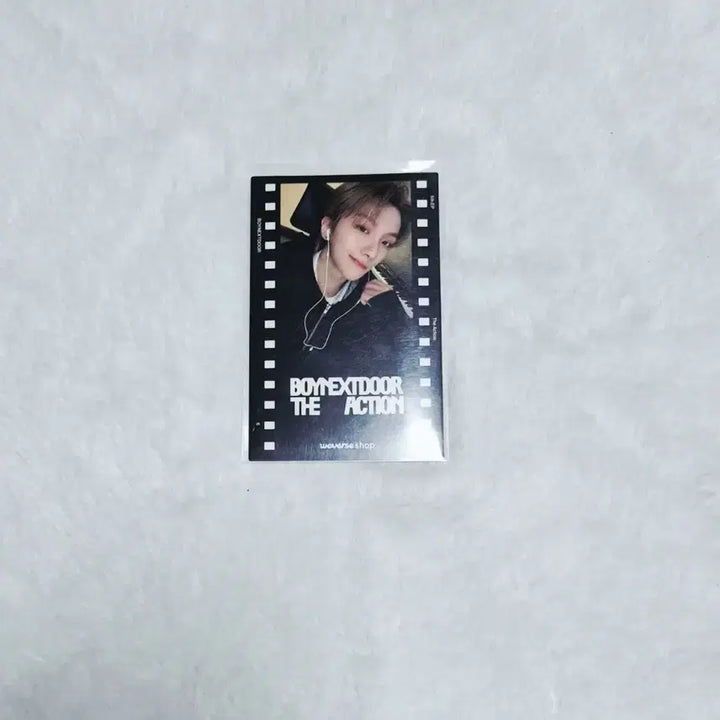 [BUNJANG] BOYNEXTDOOR The Awakening Yunhak Weverse POB Film Sticker / 보이넥스트도어 디 액션 운학 위버스 특전 필름 스티커