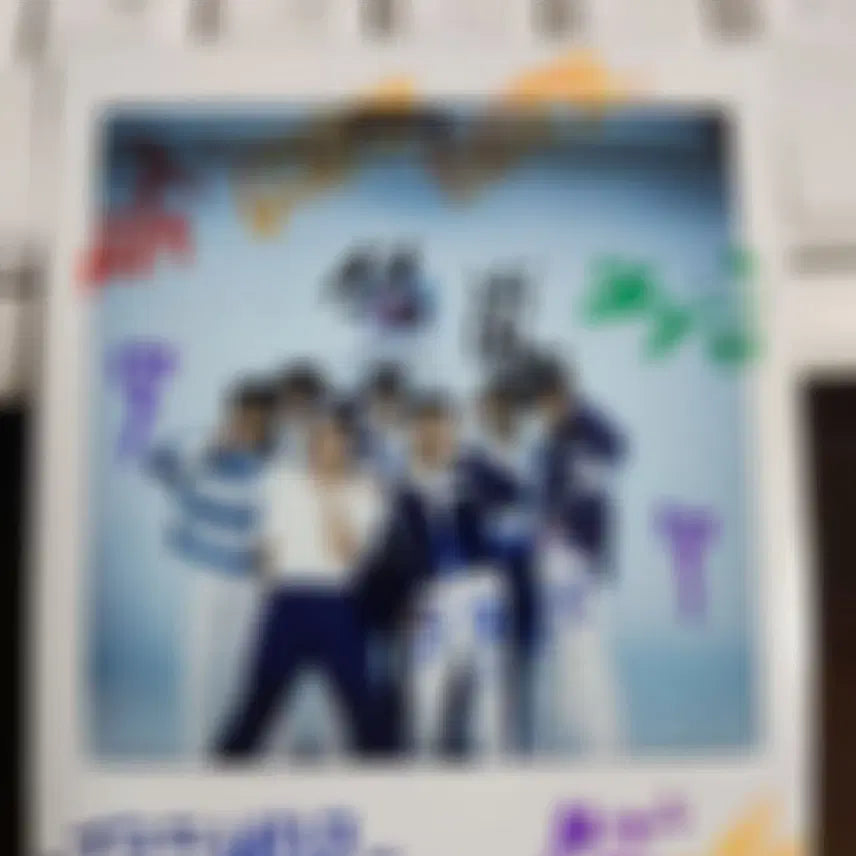 [BUNJANG] TRENDZ Group Signed Polaroid / 트렌드지 단체 싸인 폴라
