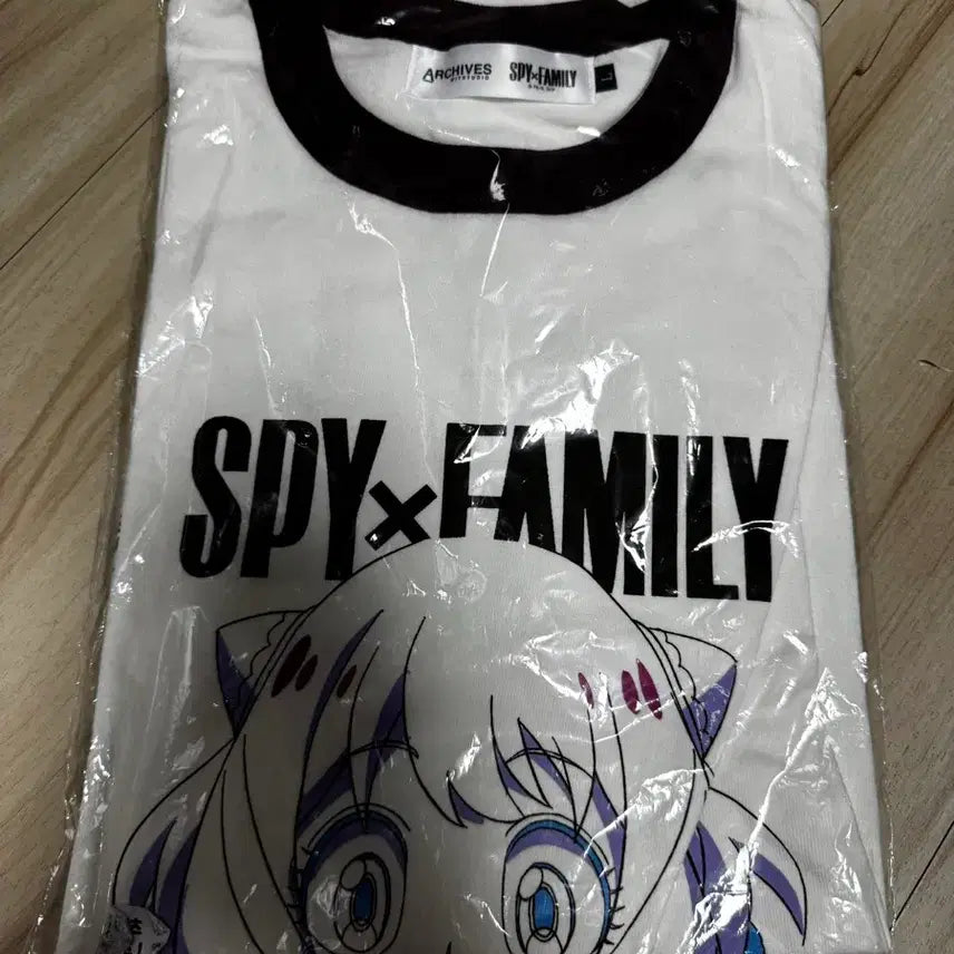 [BUNJANG] Spy x Family Anya Forger &amp; Bond Forger Graphic T-Shirt (L) / 스파이 패밀리 아냐 반팔,본드 반팔 티셔츠