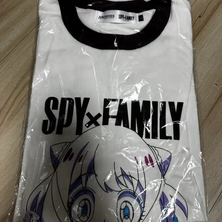 [BUNJANG] Spy x Family Anya Forger &amp; Bond Forger Graphic T-Shirt (L) / 스파이 패밀리 아냐 반팔,본드 반팔 티셔츠