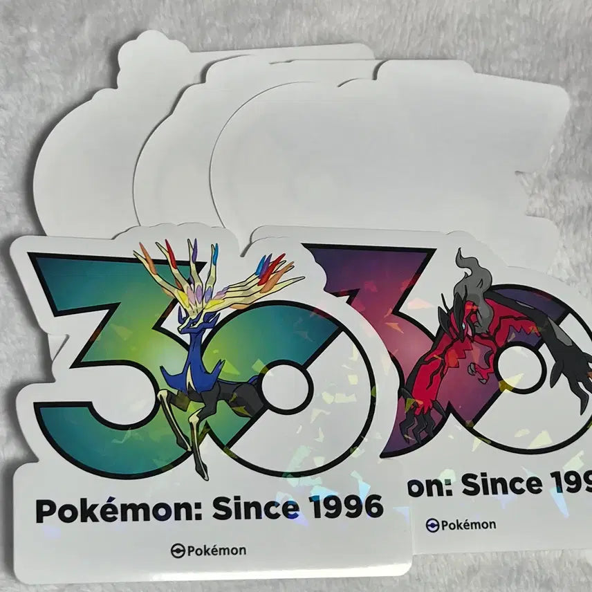 [BUNJANG] Pokemon 30th Anniversary Logo Sticker Set (Xerneas, Yveltal, 3 Random) / 포켓몬 30주년 로고 스티커 제르네아스+이벨타르+랜덤3장 판매합니다.