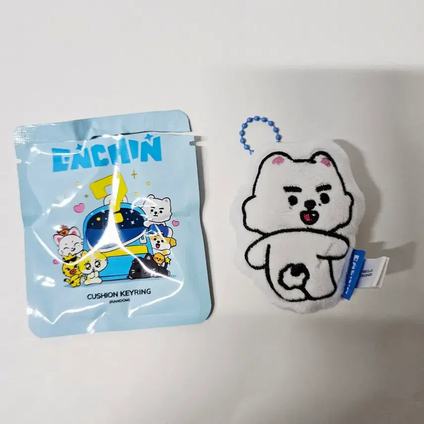 [BUNJANG] Enchin Snowy Cushion Keychain / 엔친 스노위 성훈 쿠션 키링