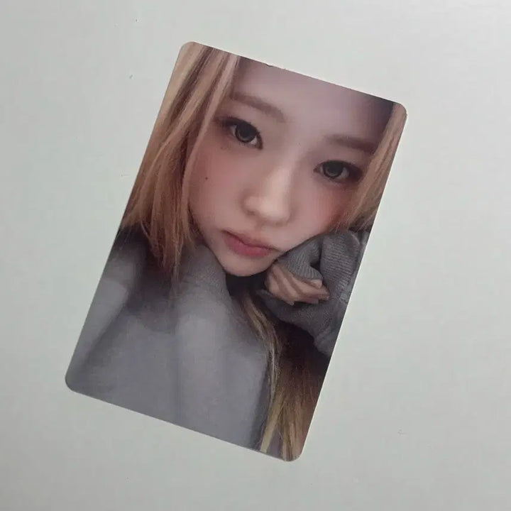 [BUNJANG] Hats To Hearts Stella Fan Meeting Sweatshirt Photocard / 하츠투하츠 스텔라 팬미팅 맨투맨 포카 포토카드 특전 양도 판매