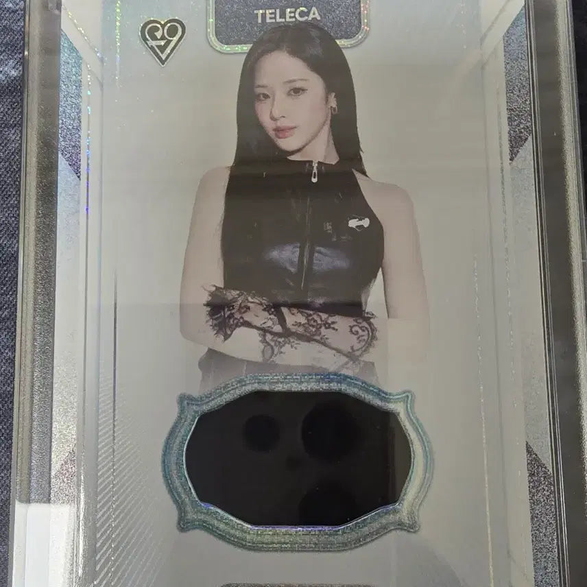 [BUNJANG] fromis_9 Park Ji-won Relic Photocard (Limited Edition 32/50) / 프로미스나인 테레카 박지원 스카프 렐릭 50한정 판매