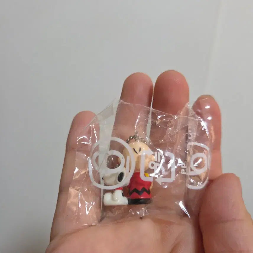 [BUNJANG] Vintage Snoopy &amp; Charlie Brown Character Goods Figure Doll Keychain Strap / 고전 만화 캐릭터 굿즈 피규어 인형 빈티지 토이 스누피 찰리 키링 스트랩