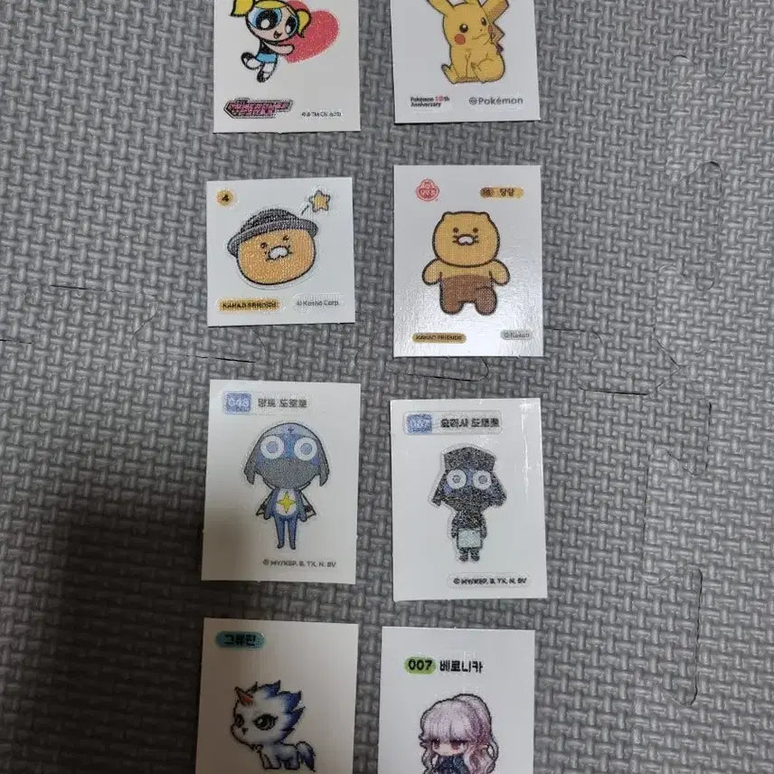 [BUNJANG] Assorted Character Stickers (Crayon Shin-chan, Pokémon, Kakao Friends, etc.) / 띠부씰 판매 개당 1000원(짱구,포켓몬,카카오 등등)