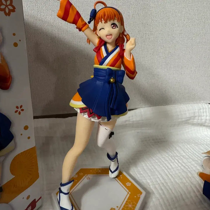 [BUNJANG] Love Live! Sunshine!! Takami Chika SSS Figure + Nesoberi / 러브라이브 선샤인 타카미 치카 SSS 피규어 + 네소베리 (택 있음)
