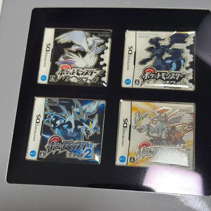 [BUNJANG] Pokemon Package Collection Pins Black White / 포켓몬 패키지 컬렉션 핀즈 블랙 화이트