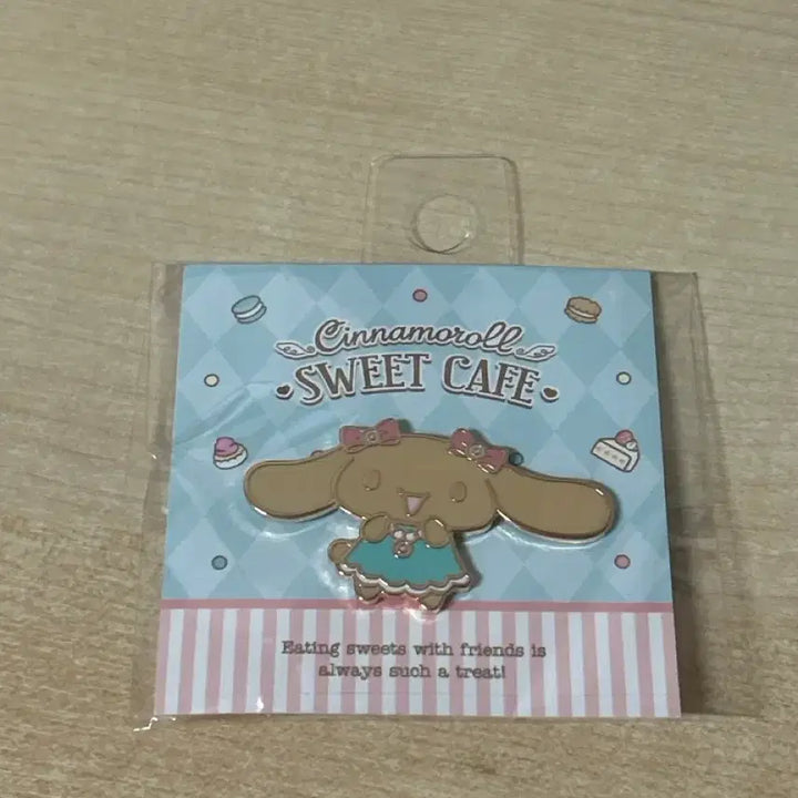 [BUNJANG] Cinnamoroll Sweet Cafe Mocha Badge / (오늘까지만판매) 시나모롤 스위트카페 모카 뱃지