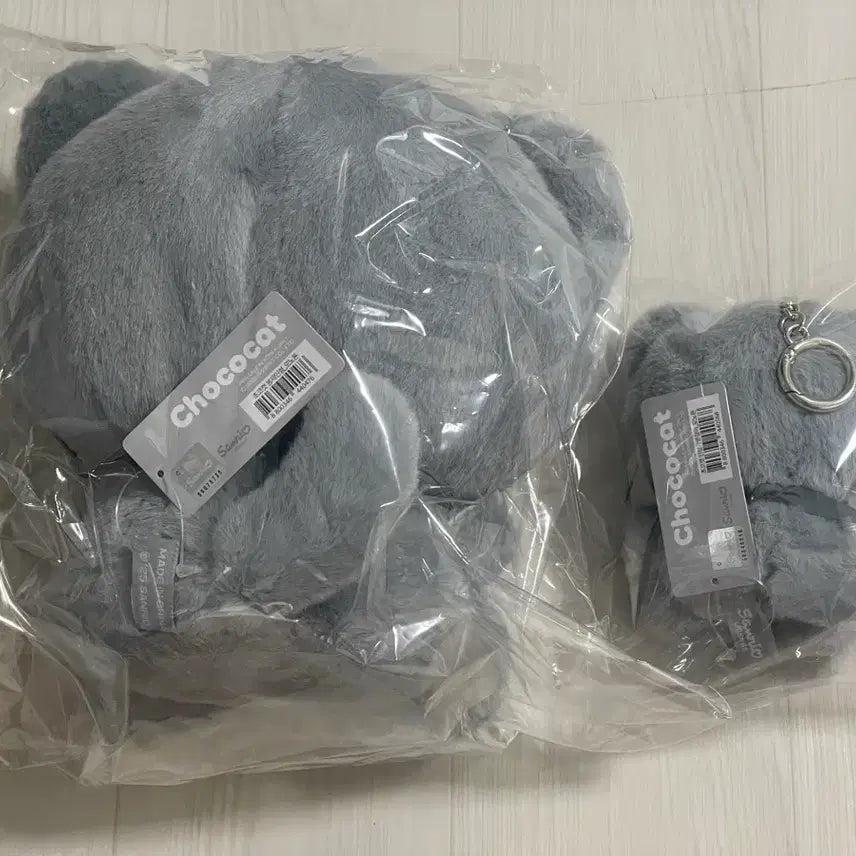[BUNJANG] Sanrio Monotone Chocolate Cat Plush Keyring Set (2 pcs) / (2개 세트) 산리오 모노톤 흑백 그레이 초코캣 인형 키링