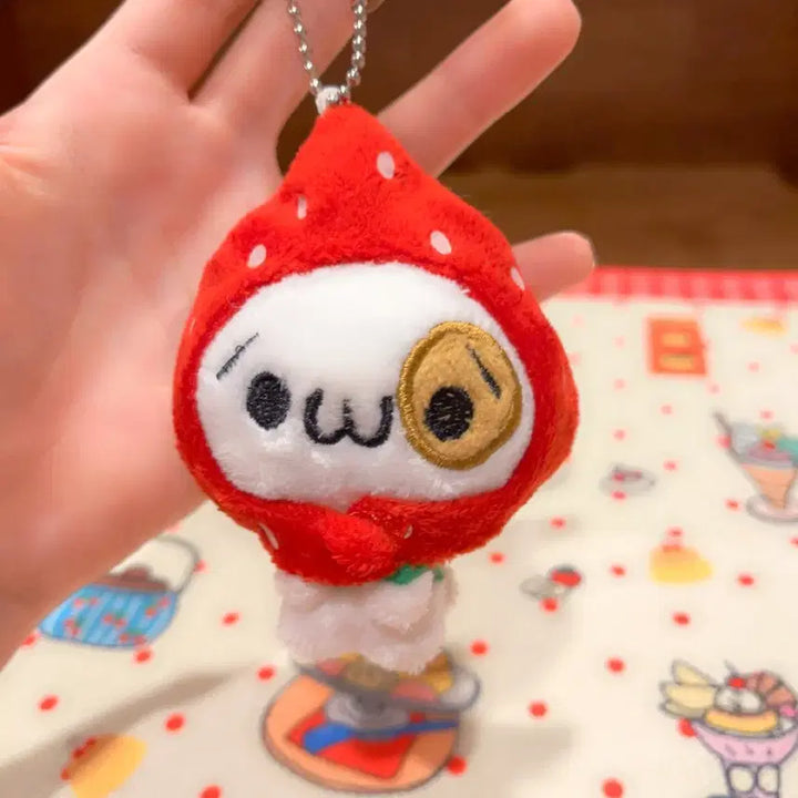 [BUNJANG] Classic Kaomoji Strawberry Cat Plush Keychain / 고전 카오모지 딸기 고양이 인형 키링