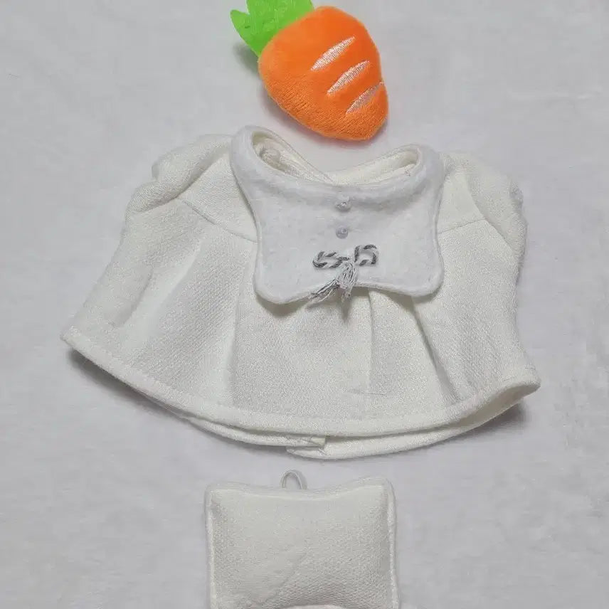 [BUNJANG] 20cm Cotton Doll Clothes Carrot Pajamas / 20cm 솜인형옷 당근잠옷