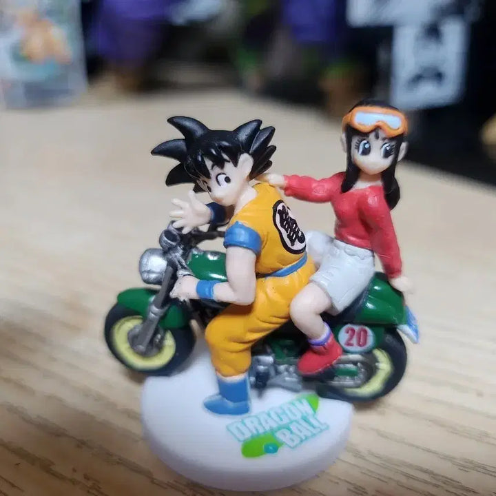 [BUNJANG] Dragon Ball Son Goku &amp; Chichi Motorcycle Figure / 드래곤볼 피규어(정품)미니 초레어 손오공 치치 오토바이