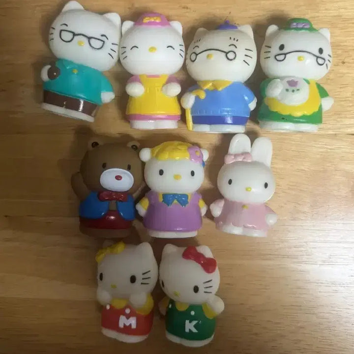 [BUNJANG] Vintage Hello Kitty Family &amp; Friends Finger Puppet Set / 고전 키티 가족 친구 손가락 피규어 손피 세트