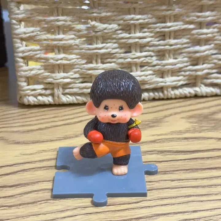 [BUNJANG] Vintage Monchhichi Boxing Figure - Sports Series / 고전 빈티지 몬치치 운동시리즈 복싱 피규어