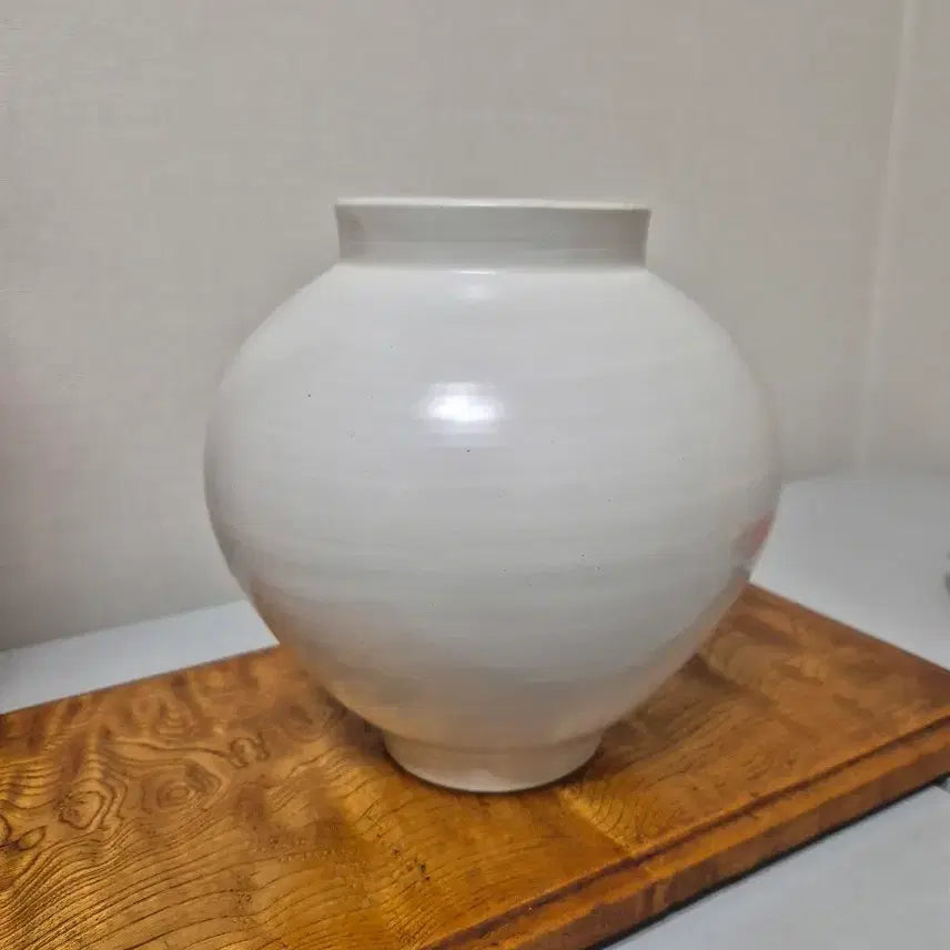 [BUNJANG] Tou Workshop White Porcelain Matte Moon Jar / 달항아리