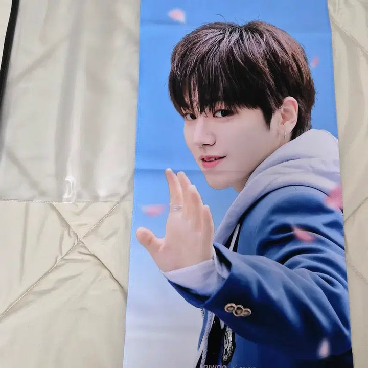 [BUNJANG] BOYNEXTDOOR RIWOO Slogan / 보이넥스트도어 보넥도 리우 슬로건