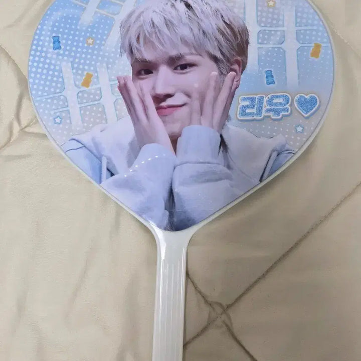 [BUNJANG] BOYNEXTDOOR RIWOO UCHIWA / 보이넥스트도어 보넥도 리우 우치와