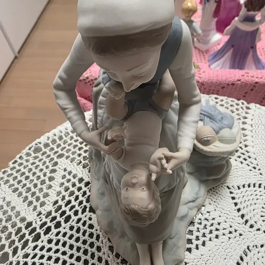 [BUNJANG] Yadro Mother and Baby Figurine / 야드로 엄마와아기 피겨린