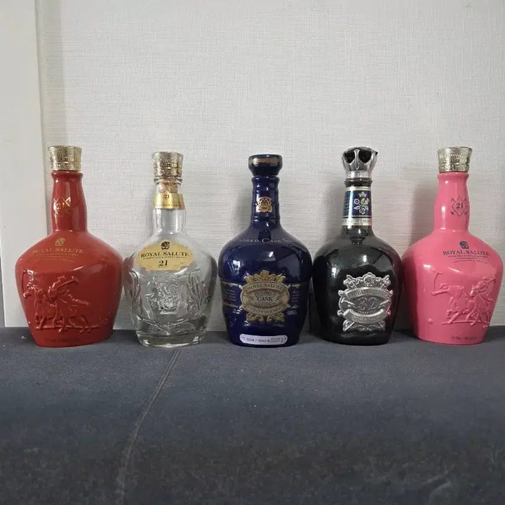 [BUNJANG] Royal Salute 21 Years Old Empty Bottles Bundle Set / 로얄살루트 위스키 공병 일괄