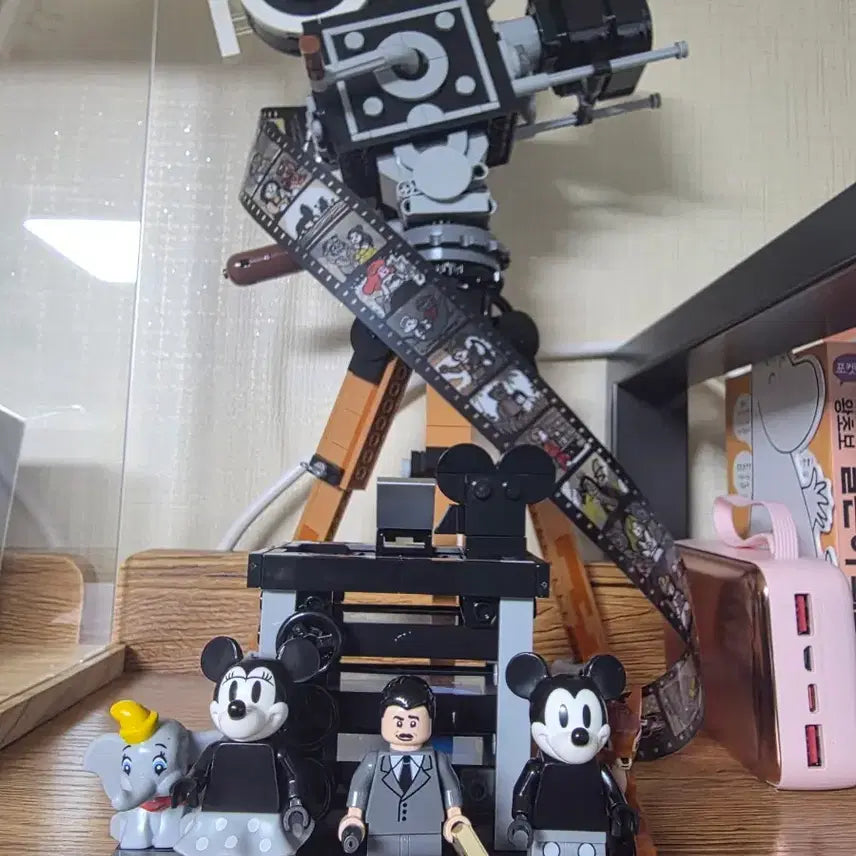 [BUNJANG] LEGO Walt Disney Cinema Camera 43230 / 레고 월트 디즈니 시네마 카메라 43230 팝니다