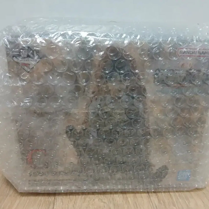 [BUNJANG] Attack on Titan Levi Figure C Version (Sealed) / 미개봉) 진격의 거인 리바이 피규어 c상