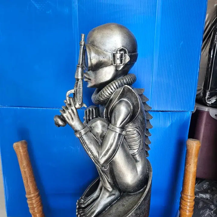 [BUNJANG] H.R. Giger Alien Birth Machine Bullet Baby Resin Statue (45cm) / H.R. 기거(giger)에이리언 Bullet Baby 레진 동상45cm
