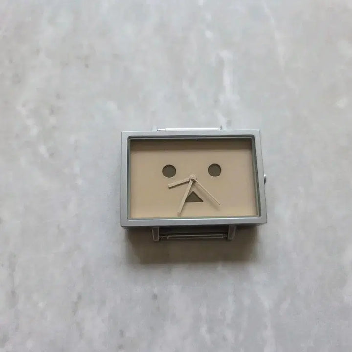 [BUNJANG] Yotsuba&amp;! Danbo Wristwatch / 요츠바랑 단보 담보 손목 시계