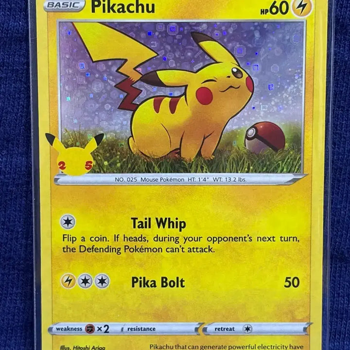 [BUNJANG] Pokemon Pikachu 25th Anniversary (North American Edition) Trading Card / 포켓몬카드 피카츄 25주년 (북미판)