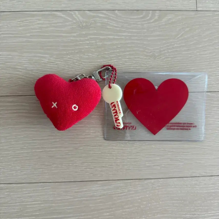 [BUNJANG] ENHYPEN Romance Untold Goods Keychain / 미사용) 엔하이픈 로맨스 언톨드 굿즈 키링 박스포함