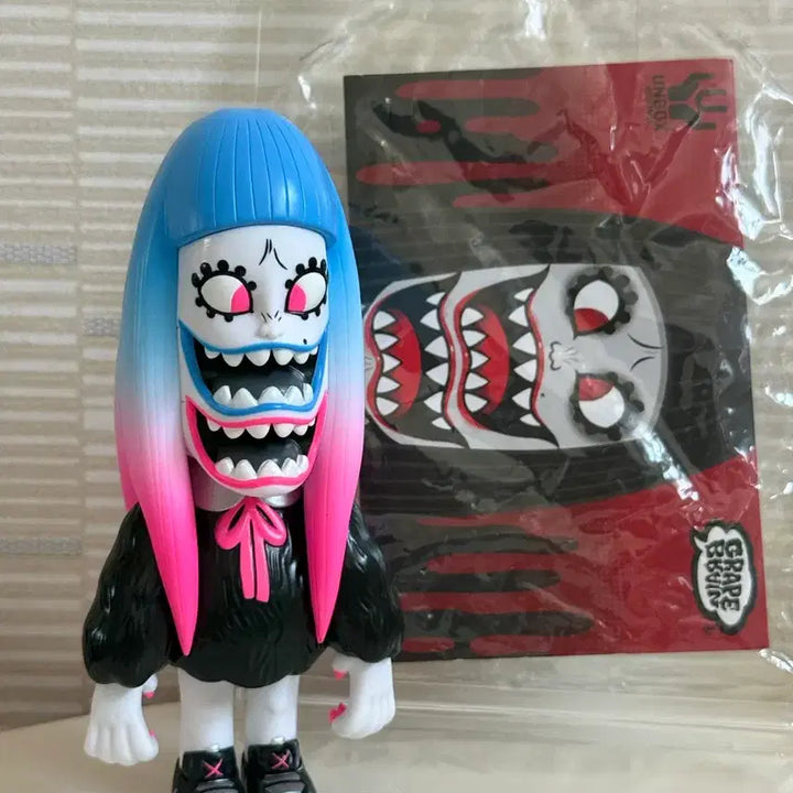 [BUNJANG] Grape Brain Geragera Sofubi Art Toy / 그레이프 브레인 아트토이 소프비 게라게라 sofubi